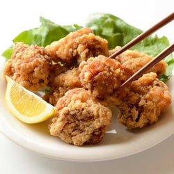 唐揚げ、竜田揚げ、揚げ鶏、フライドチキン、それぞれの違いって何?