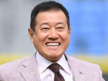 「相変わらずカッコイイ」元巨人 67歳になったダンディー左腕 「仲良し」の原辰徳氏と2ショ投稿