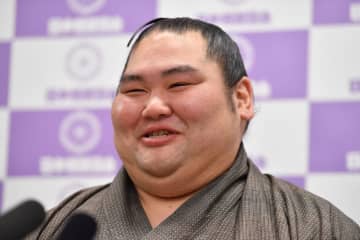 大奄美が引退会見「今、ホッとしています」 相撲生活は「一言で言うと痛かった」と本音も 故郷からの激励にも感謝「島の人って本当に優しいな」