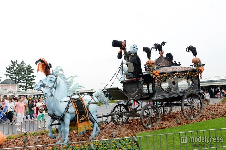 おばけの乗った馬車も登場（TDL）