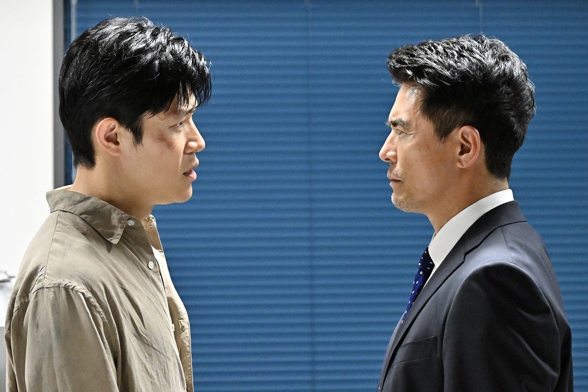 鈴木亮平、伊藤英明（C）TBS