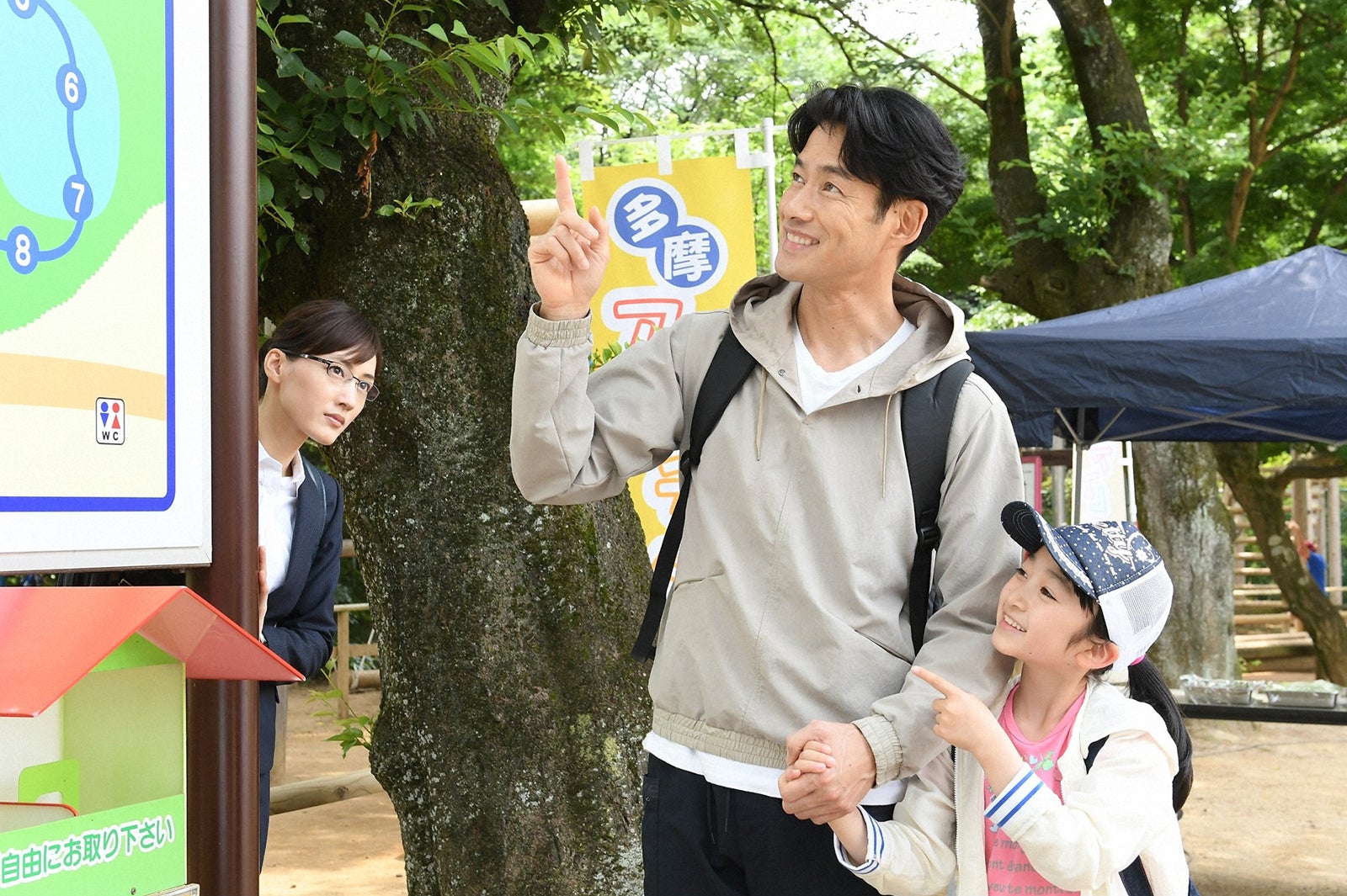 綾瀬はるか、竹野内豊、横溝菜帆／「義母と娘のブルース」第1話より（C）TBS