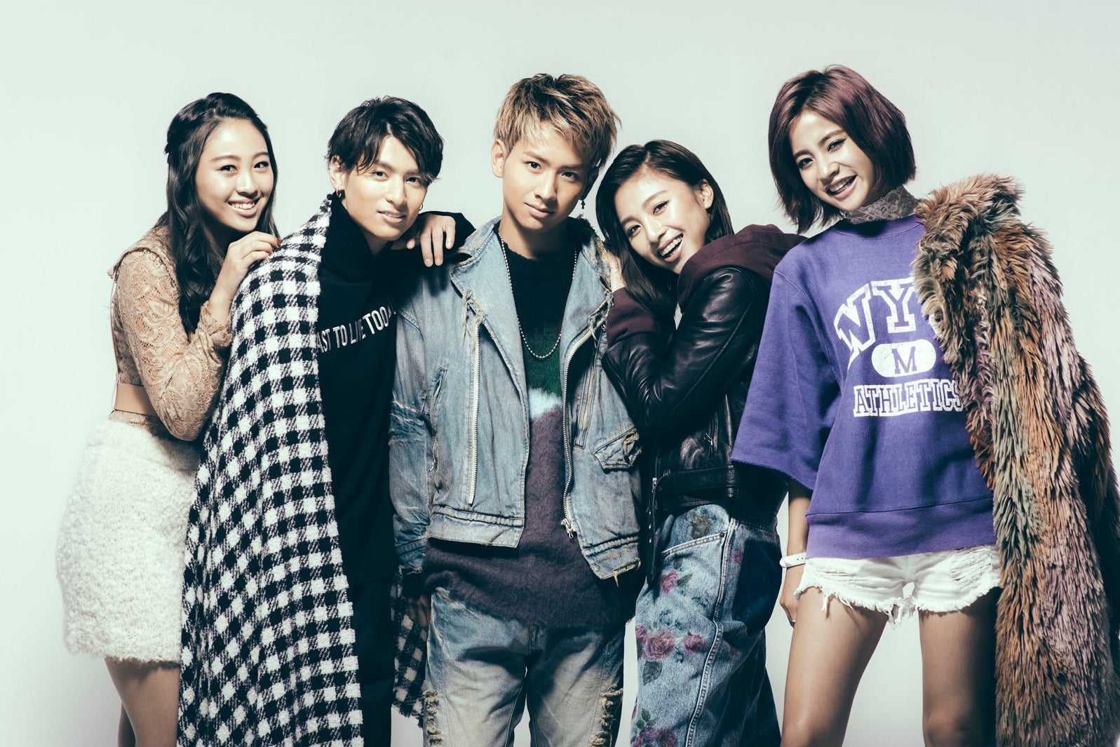 lol-エルオーエル-（提供写真）