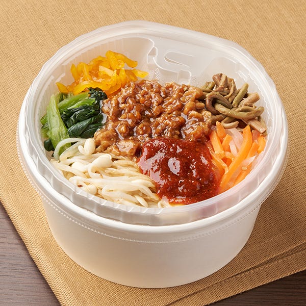 特製辛みそたれで食べる!旨辛ビビンバ(麦入りごはん)(税込598円)(提供写真)