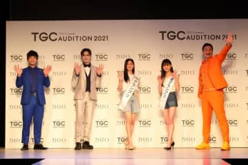 芸能プロ6社が次世代のスター発掘をかけたドラフト会議に参戦 14歳 寺島季咲がグランプリを受賞 モデルプレス 芸能プロ6社が次世代のスター発掘をかけたドラフト会議に参戦 14歳 寺島季咲がグランプリを受賞 モデルプレス