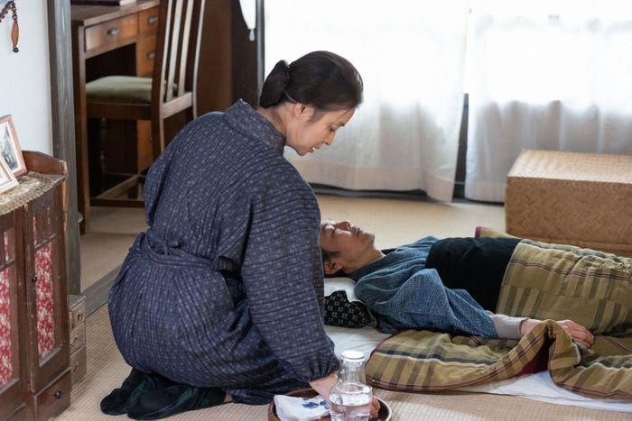 石田ゆり子、岡部たかし「虎に翼」第43話(C)NHK