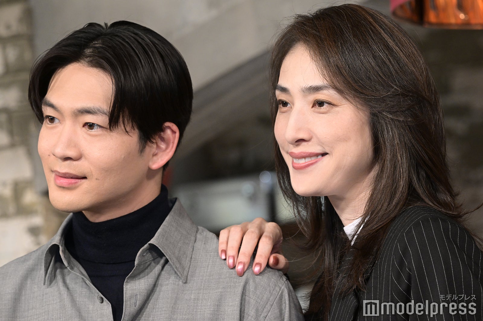 「合理的にあり得ない～探偵・上水流涼子の解明～」制作発表に出席した松下洸平、天海祐希（C）モデルプレス