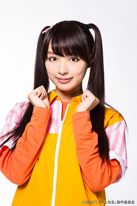 内田理央、ツインテール姿で自身初の挑戦