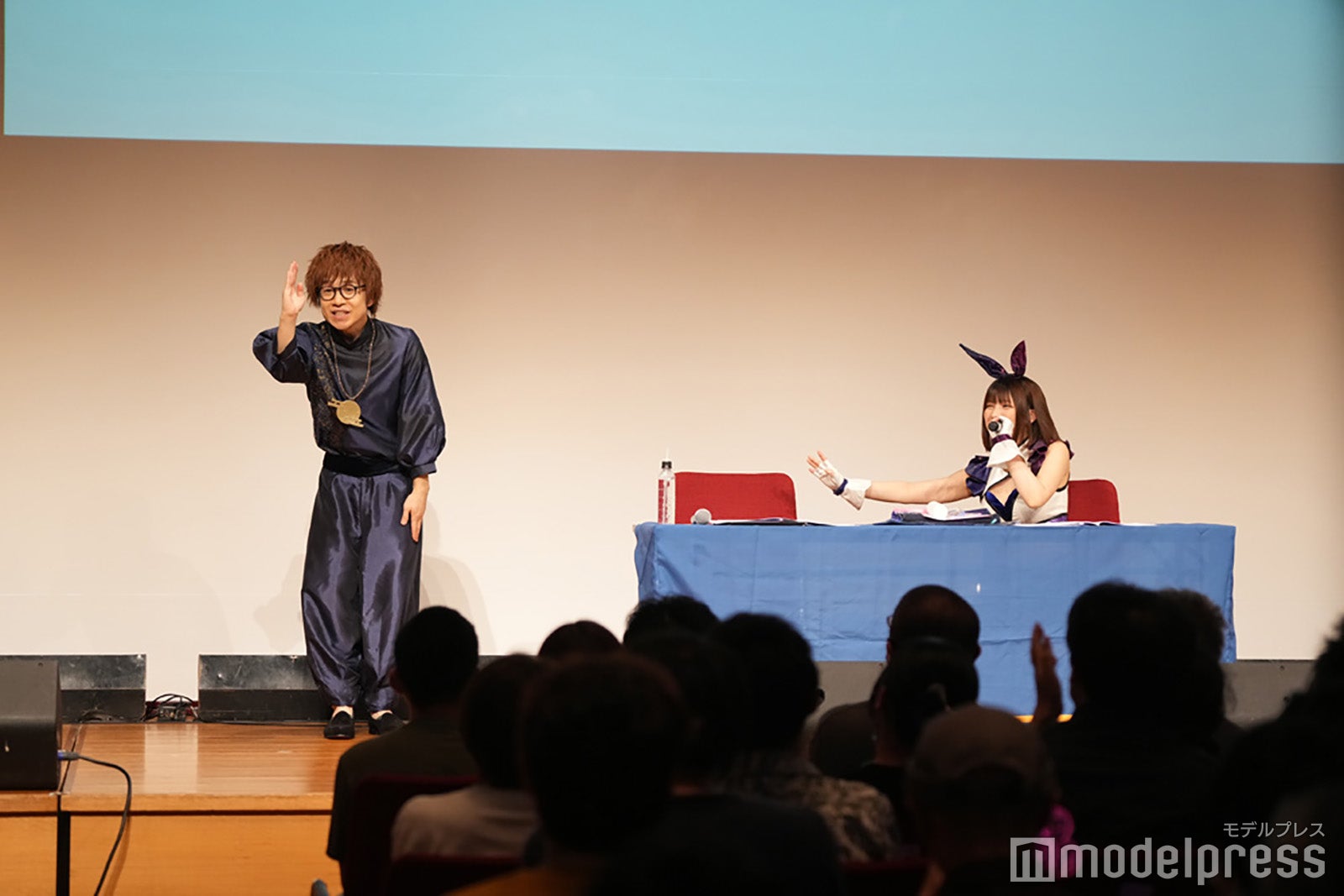 青木佑磨、えなこ（提供写真）