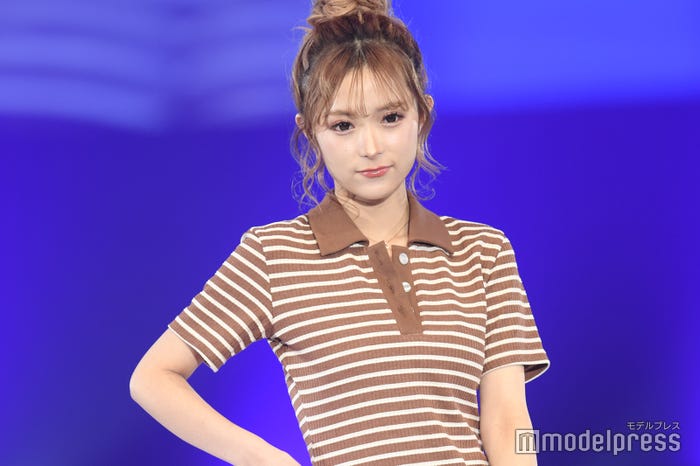 ロングヘアの聖菜(C)モデルプレス