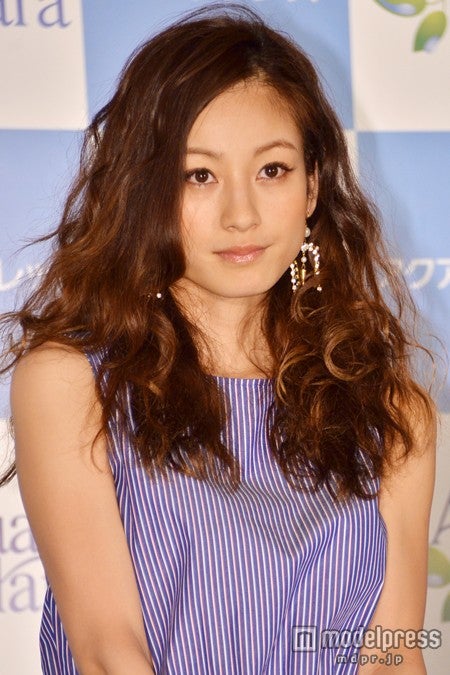 西山茉希 ショートヘアに 決意 の大胆イメチェン バッサリスタート