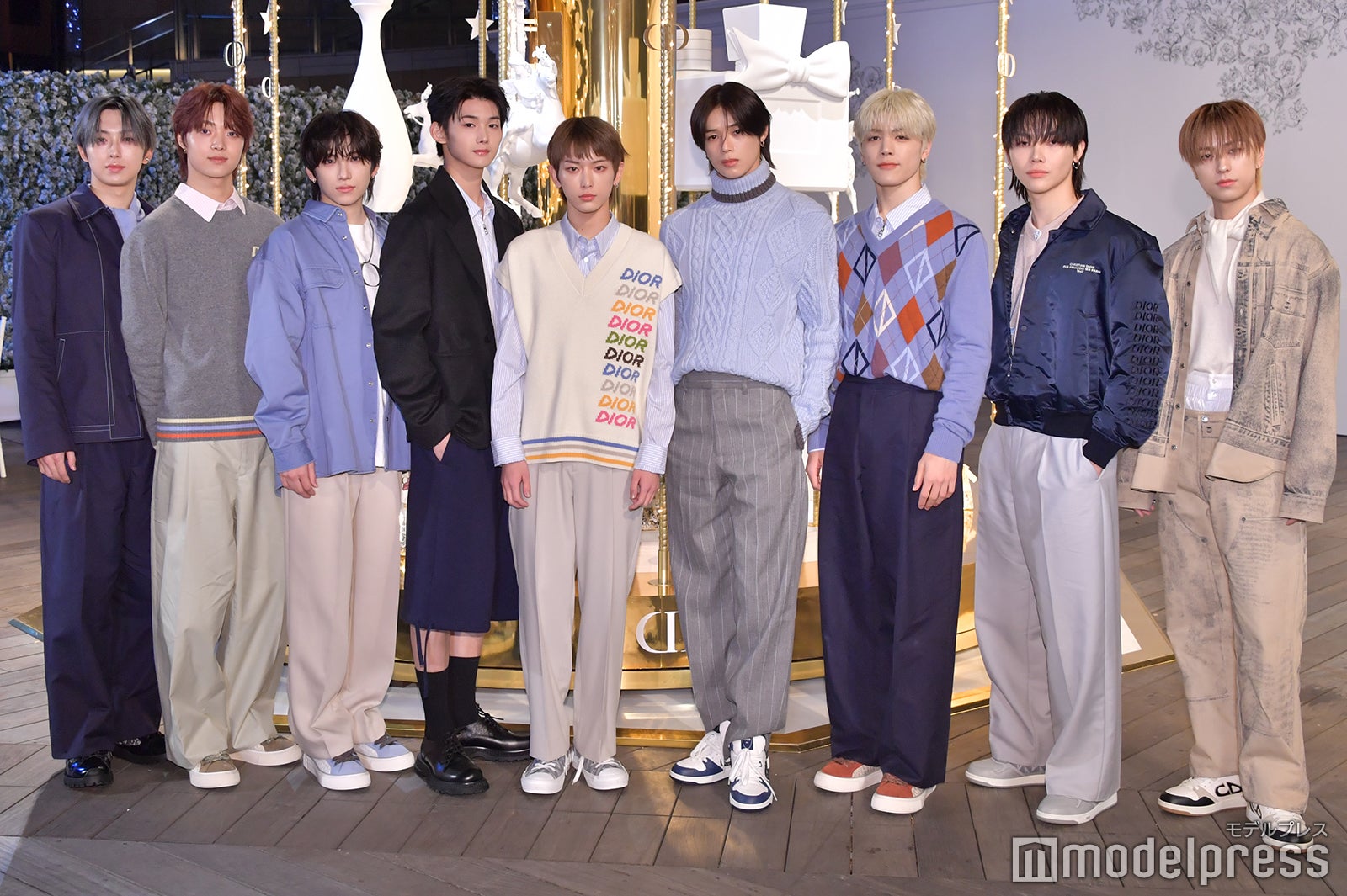 &TEAM（左から）FUMA、EJ、YUMA、JO、HARUA、K、MAKI、NICHOLAS、TAKI（C）モデルプレス
