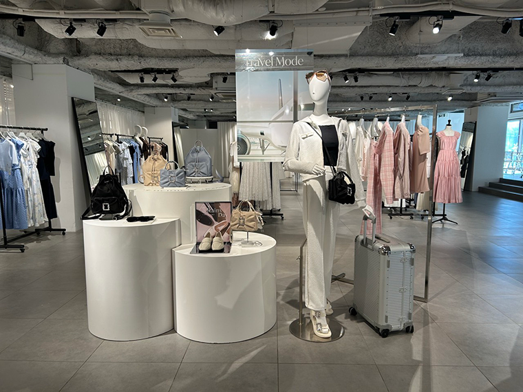 マッシュスタイルラボ26年夏 全ブランド横断で旅を楽しむウェアや雑貨