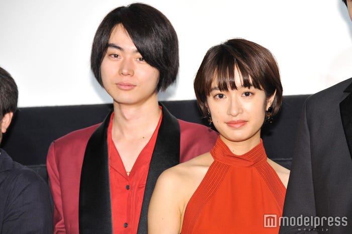 菅田将暉と門脇麦(C)モデルプレス