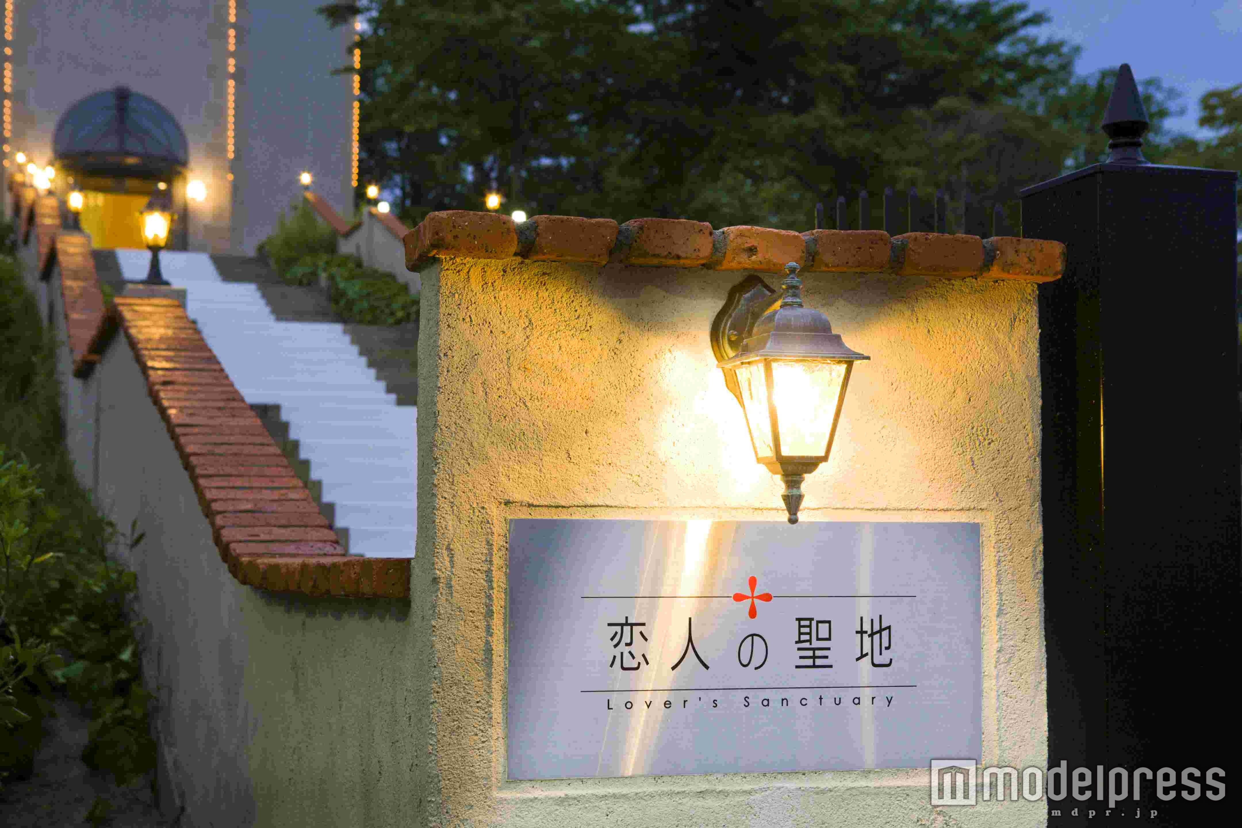 「恋人の聖地」がコンセプト／画像提供：作東バレンタインホテル