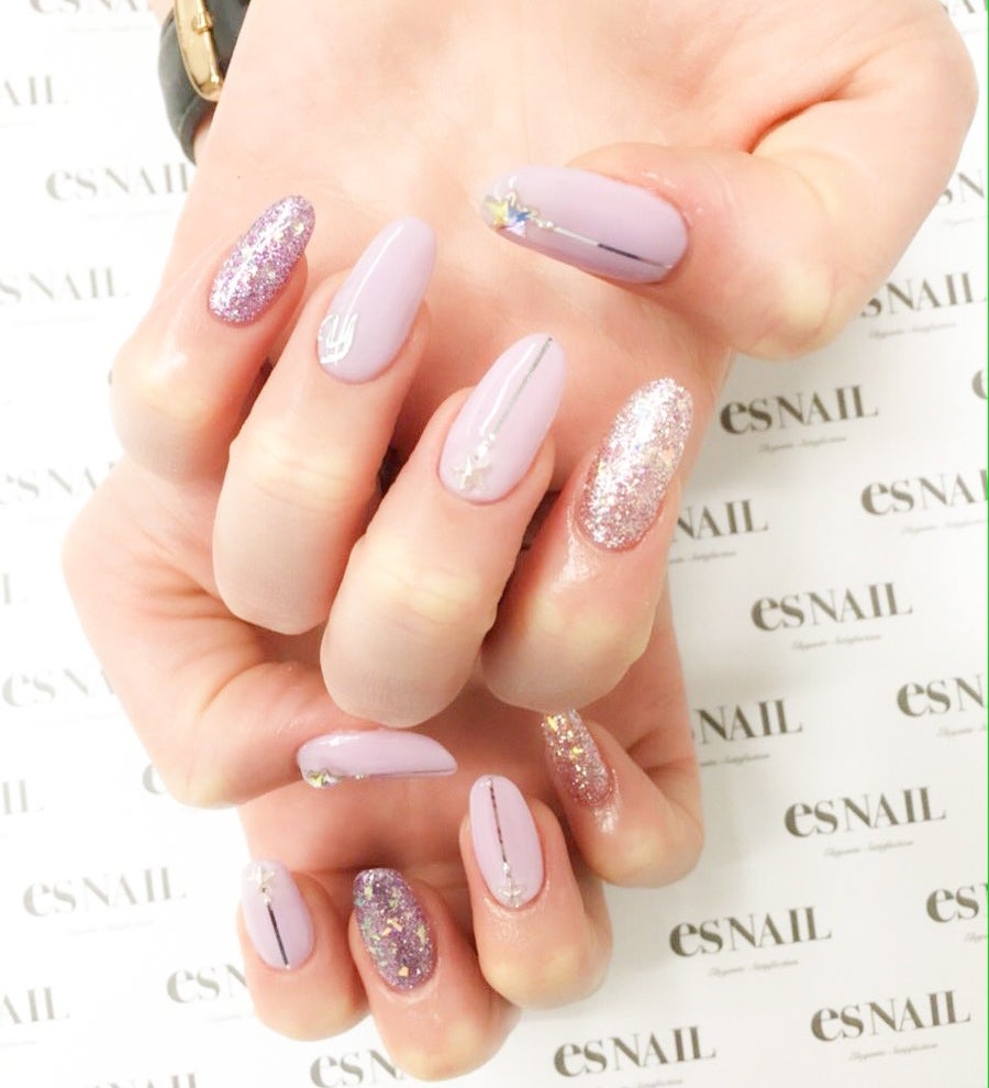 品のあるラベンダーで媚びない女に（画像提供：esNAIL）