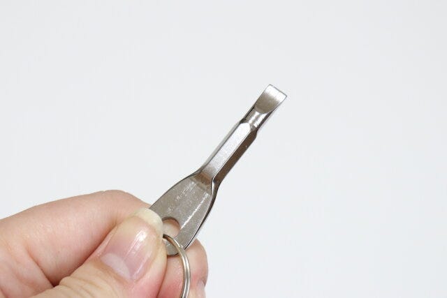ダイソー　キーホルダー型ドライバー2本セット　マイナスドライバー