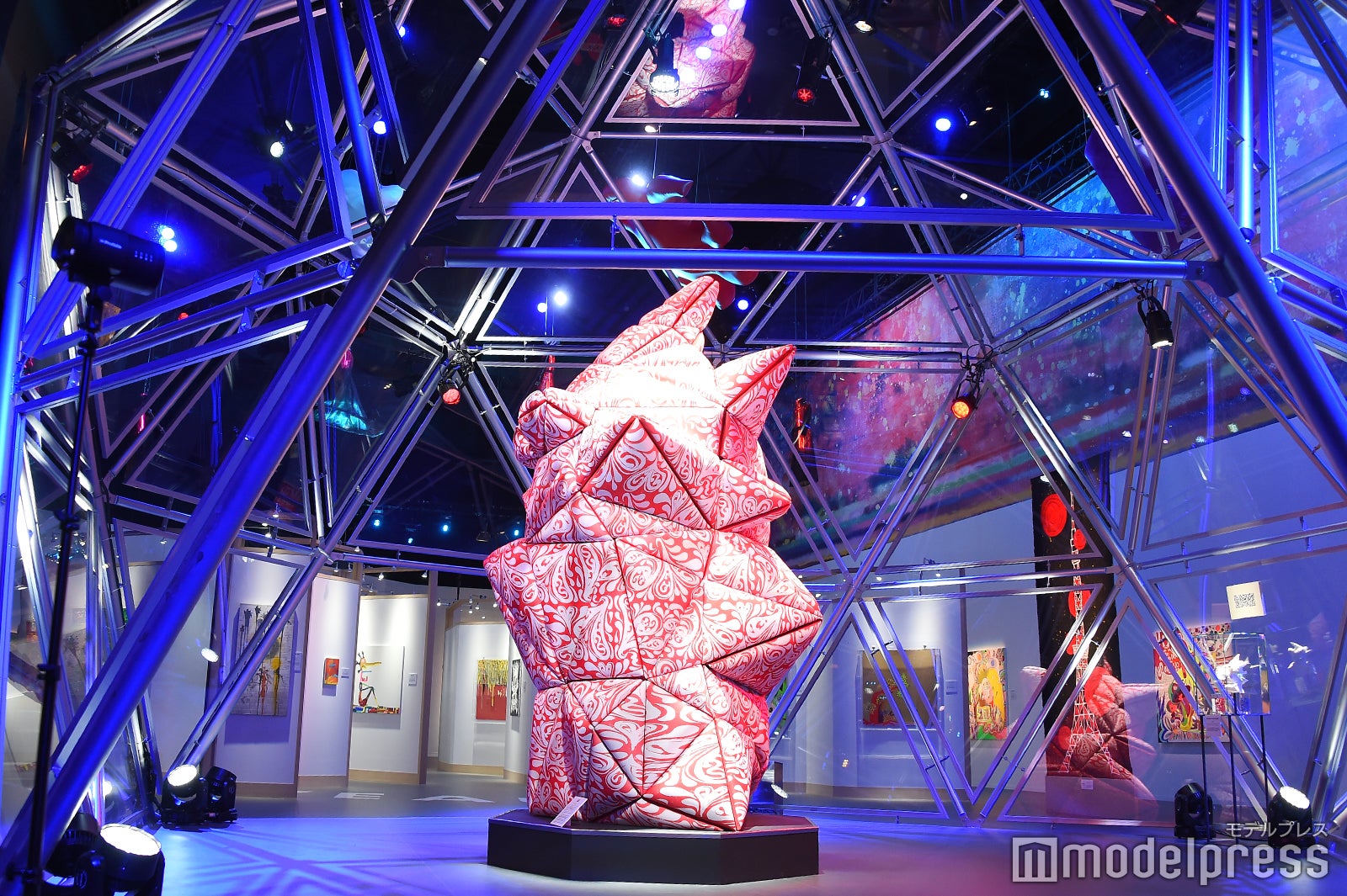 香取の心音を体感できる新作オブジェ「BOUM！BOUM！BOUM！」 （C）モデルプレス