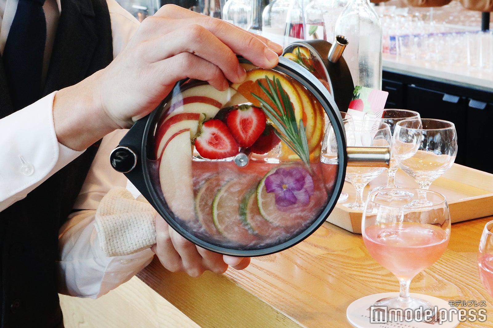 「中目黒 ポートホール 冬」（C）モデルプレス