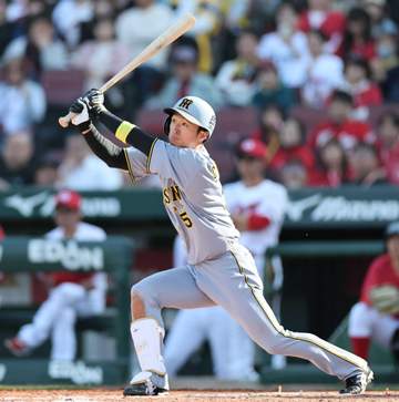 阪神・近本 意地の同点犠打「なんとか粘れた」連続試合安打は6でストップ