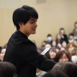 柳楽優弥、ファンイベント開催!近すぎるファンサービスに歓声