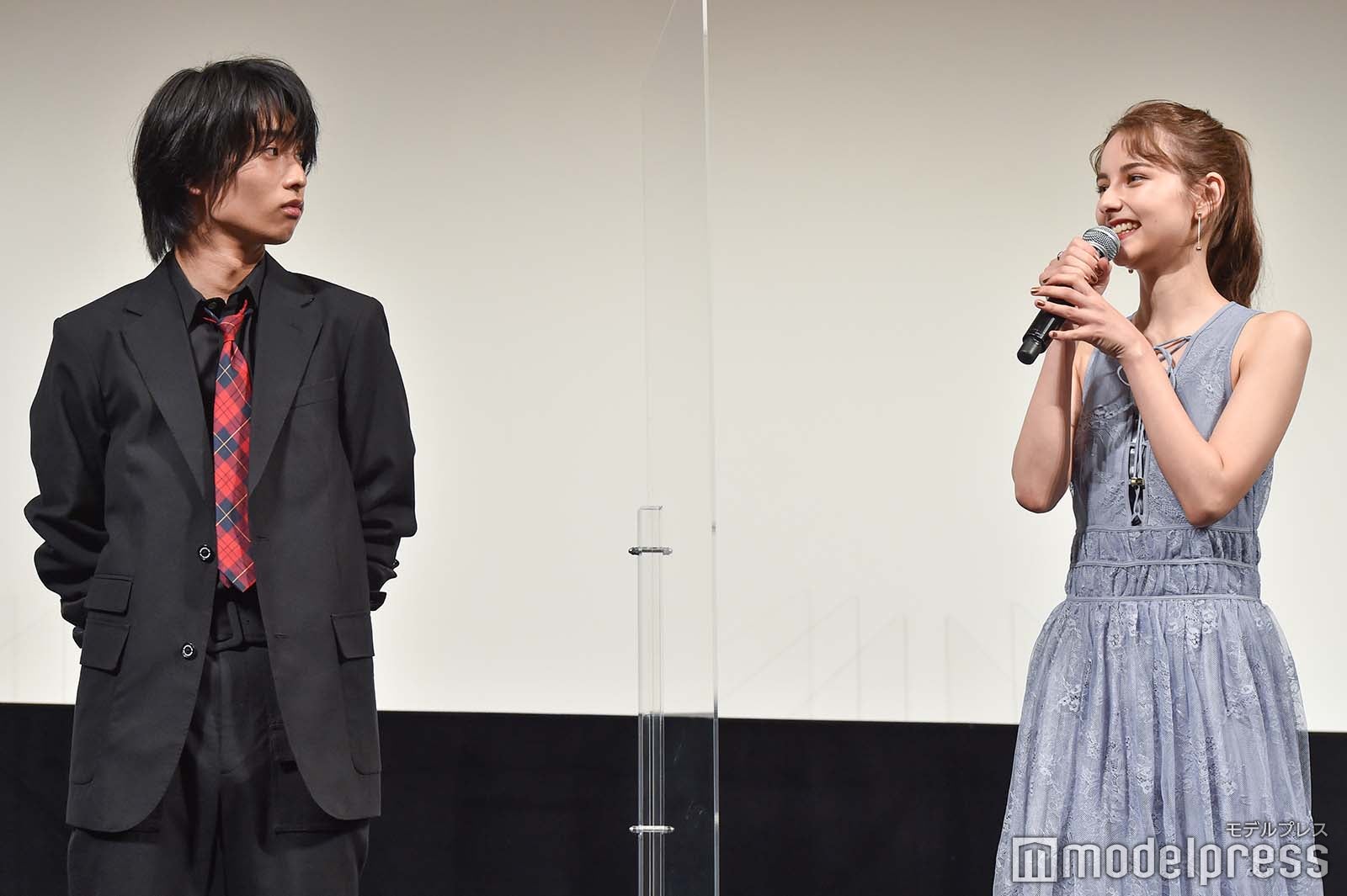 奥平大兼、嵐莉菜 （C）モデルプレス