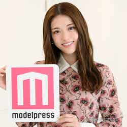 モデルプレスのインタビューに応じた、松村沙友理（C）モデルプレス