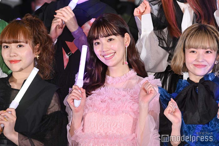 KANO、中村里帆、MOMO(C)モデルプレス