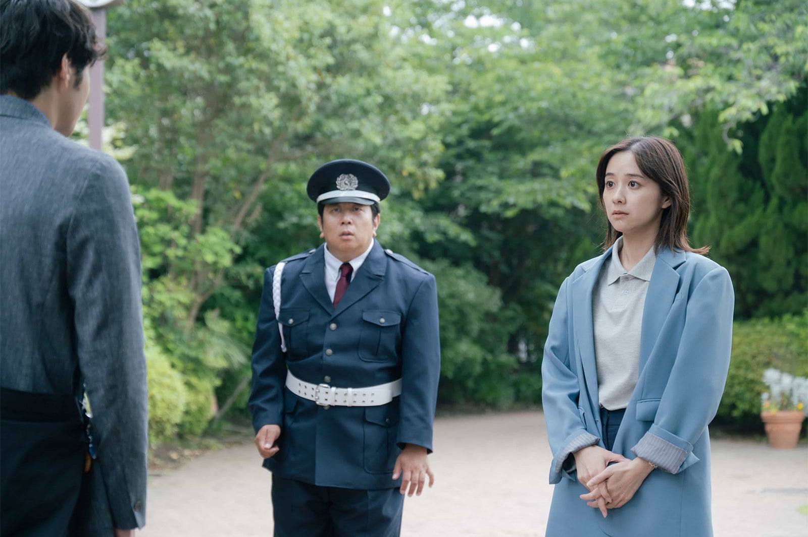 磯村勇斗、諏訪雅、堀田真由「僕達はまだその星の校則を知らない」第1話（C）フジテレビ