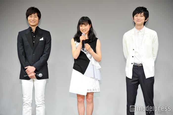 戸次重幸、土屋太鳳、本郷奏多(C)モデルプレス