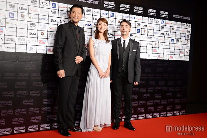 (左から)別所哲也、相武紗季、クリス・ペプラー