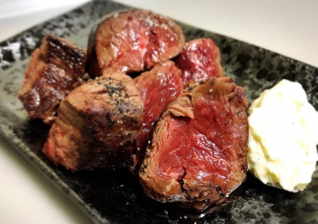 「肉フェス」が大阪の夏祭りに初参戦 牛ハラミステーキに厚切り牛タン…熱々肉が食欲そそる