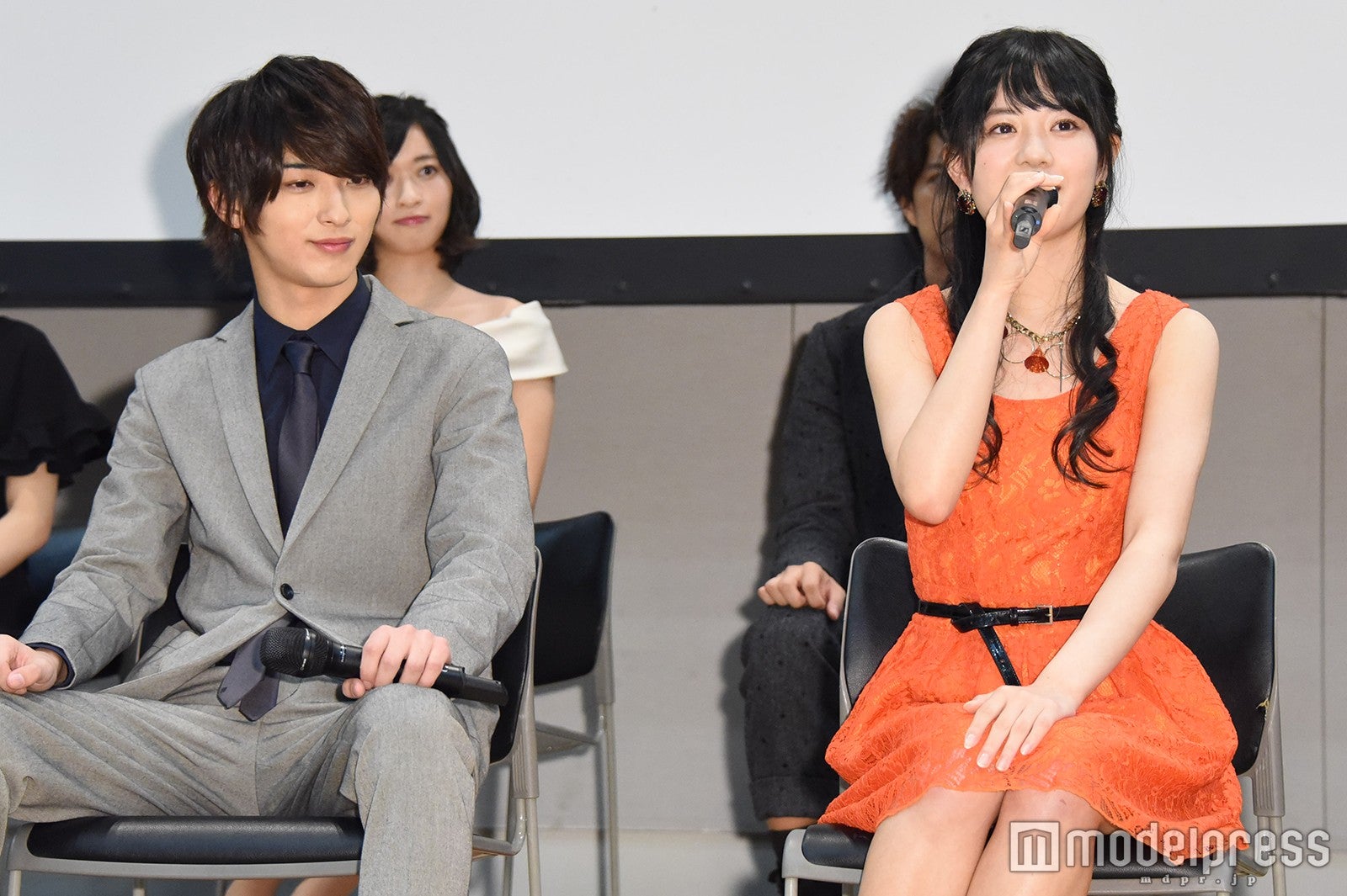 （左から）横浜流星、伊藤萌々香（C）モデルプレス