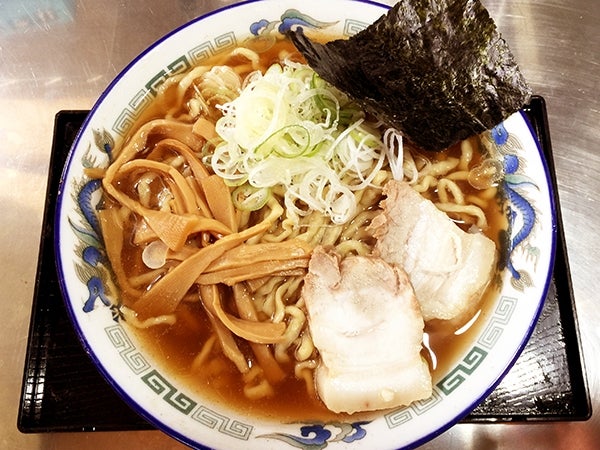 彩色ラーメンきんせい／画像提供：ラーメンデータバンク