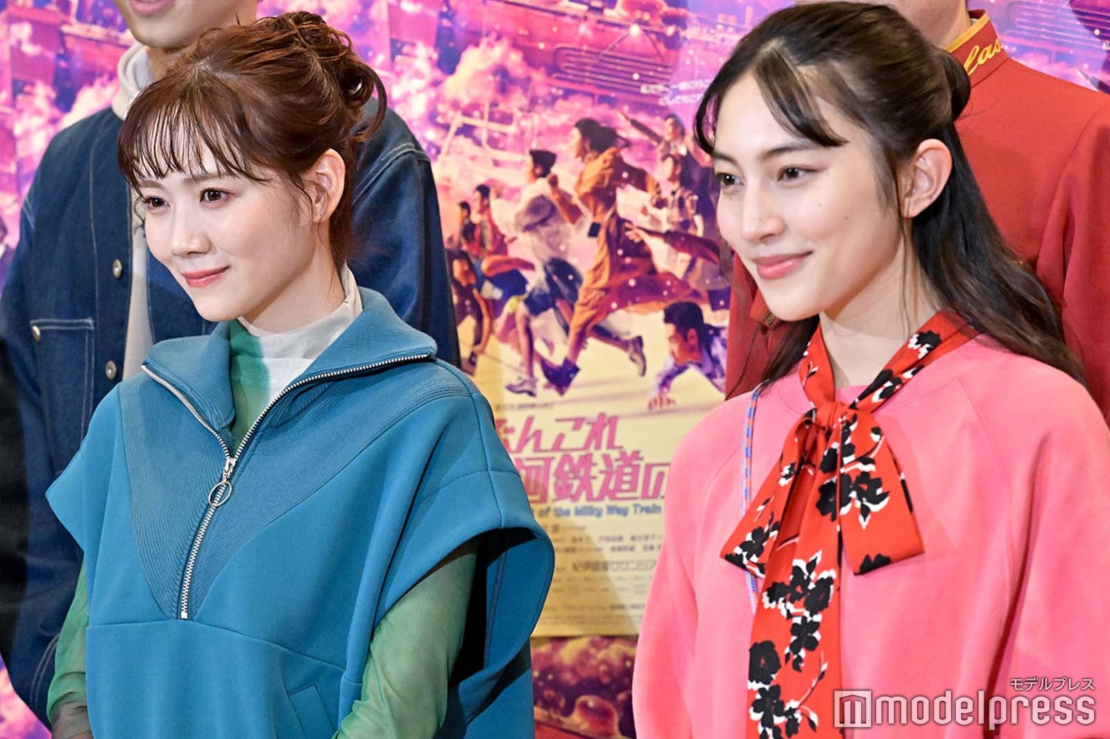 田村真佑、久保田紗友 （C）モデルプレス