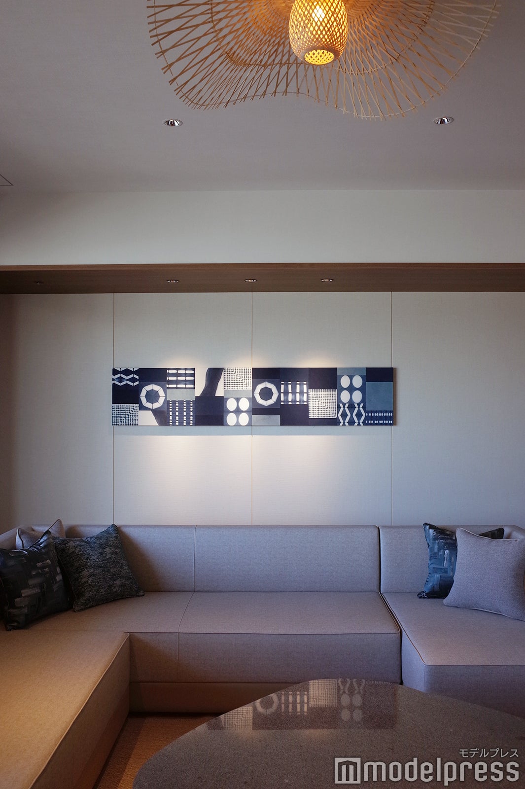 スイートルーム（C）モデルプレス