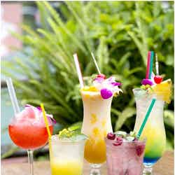 女性に嬉しい可愛いドリンクも/「モンスーンカフェ お台場」オフィシャルサイトより