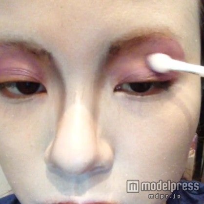 マレフィセントに変身中のMiracle Vell Magic