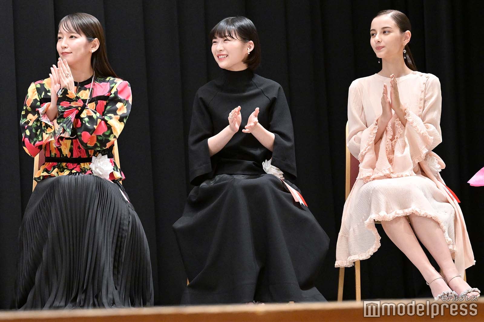 吉岡里帆、伊藤沙莉、嵐莉菜（C）モデルプレス