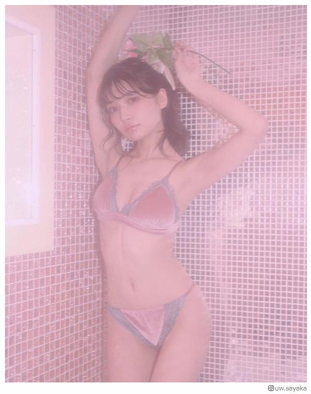 “インスタグラビアの女王”似鳥沙也加、ランジェリー姿で美ボディ披露「女神」「憧れのスタイル」と絶賛の声