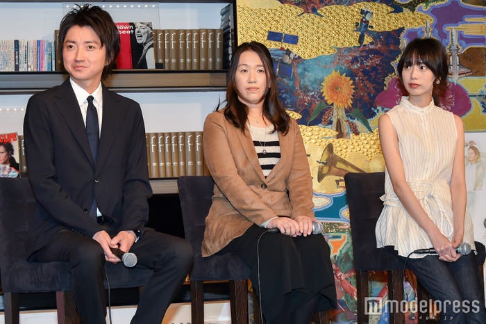 藤原竜也、湊かなえ氏、戸田恵梨香(C)モデルプレス