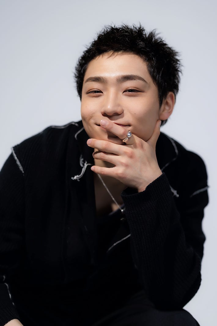 八村倫太郎、主演映画クランクアップ後に涙「感無量でした」NOA・高橋文哉とのプライベート交流秘話も【モデルプレスカウントダウンマガジン】