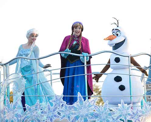 ディズニー「アナ雪」の名曲で発車をお知らせ