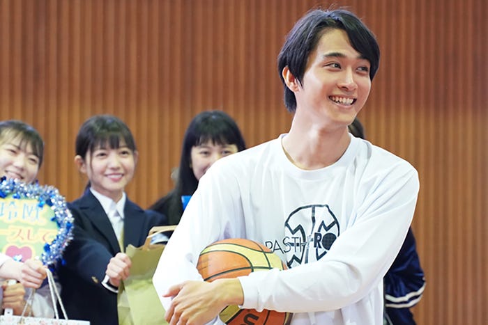 佐藤寛太 (C)花緒莉/小学館 フジテレビジョン
