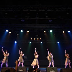 Little Glee Monster、世界に魅せたハーモニー 本格的海外進出の第一歩