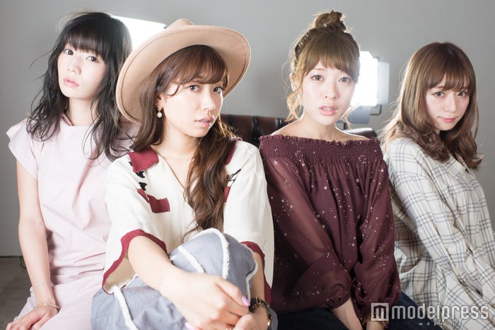 SILENT SIREN(左から)あいにゃん、ひなんちゅ、すぅ、ゆかるん(C)モデルプレス