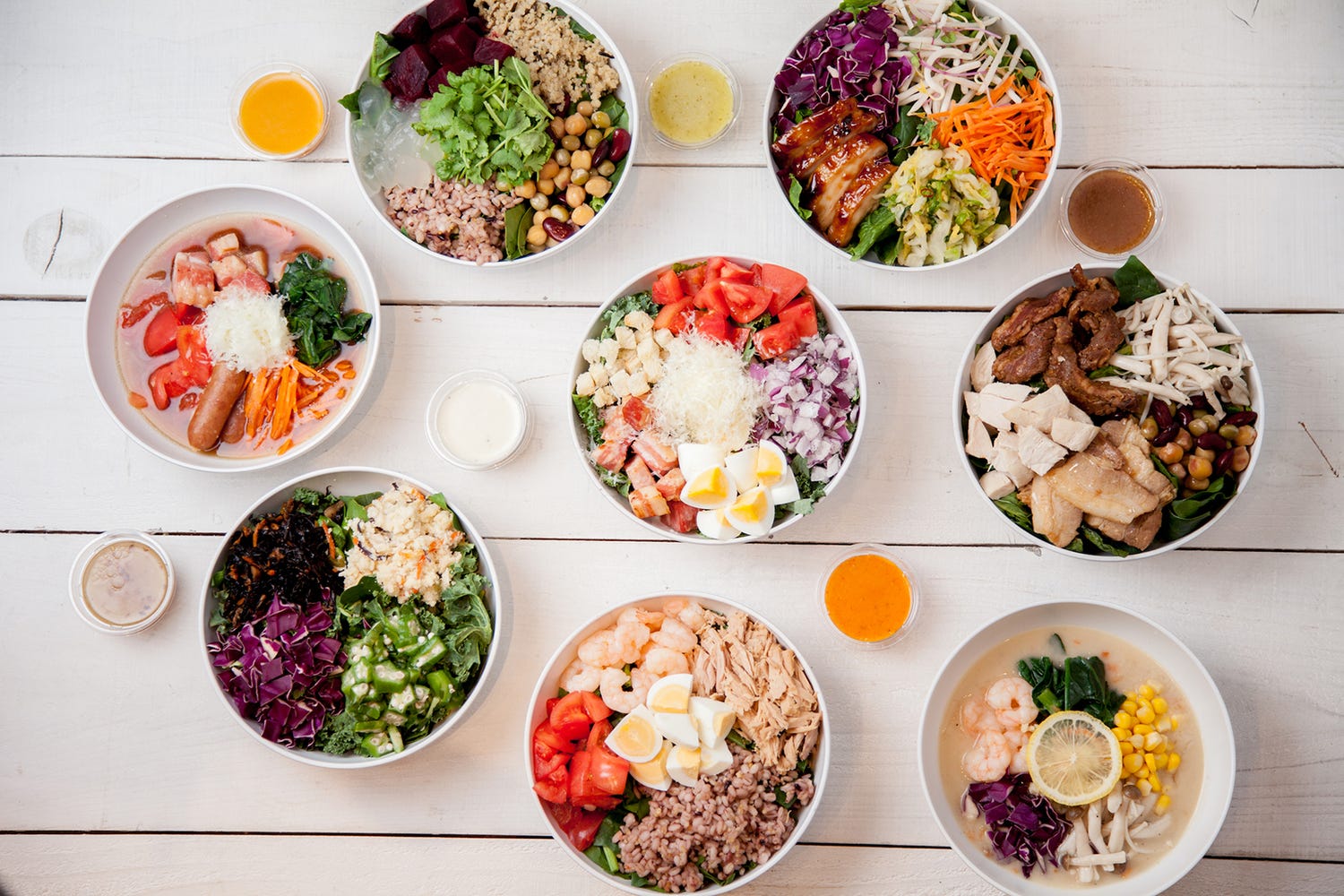 「グリーンブラザーズ」メニューを一新!新サラダ&ピタサンド4種仲間入り