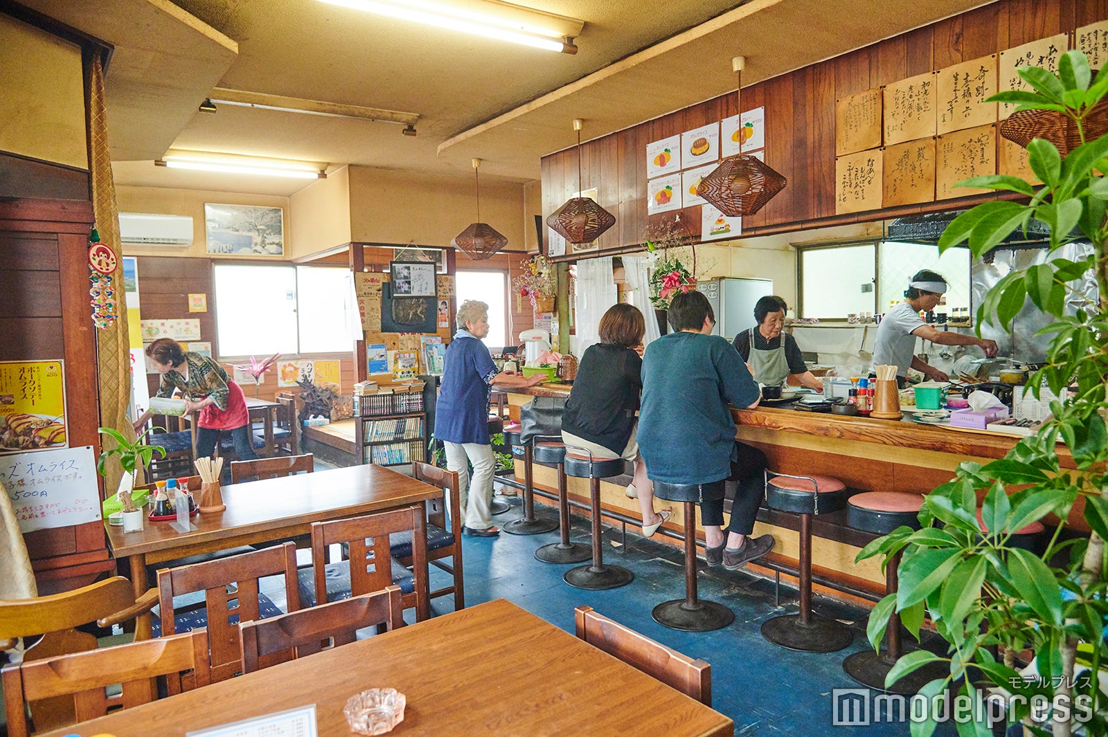 これぞ食堂！といった昔懐かしい雰囲気（C）モデルプレス