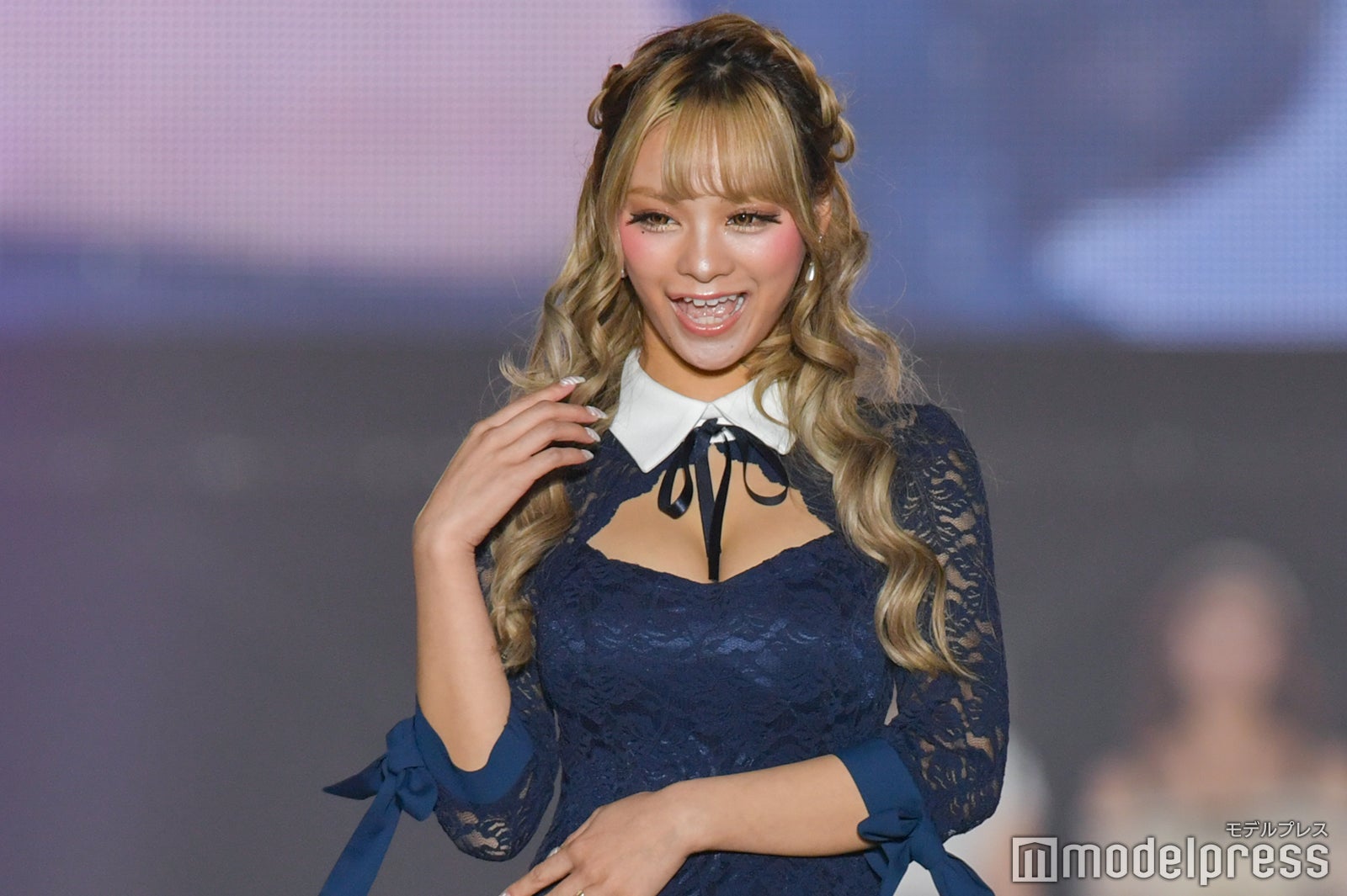 ギャルママモデル「nuts」まぁみ、美谷間くっきり下着姿公開
