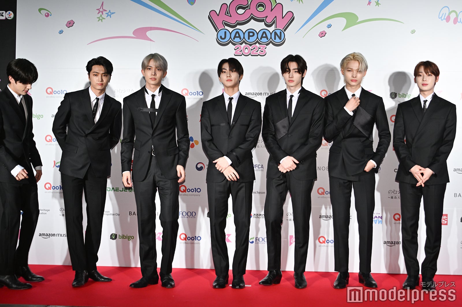 ENHYPEN（左から）JAKE、JAY、HEESEUNG、JUNGWON、SUNGHOON、NI-KI、SUNOO（C）モデルプレス